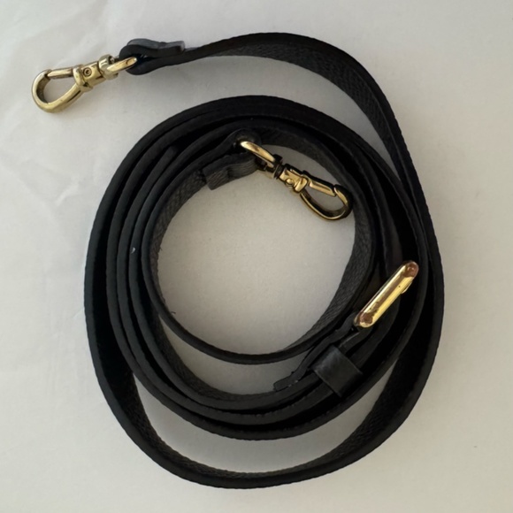 iPhone 14 Pro Max Bandolier Hailey Black Crossbody Strap and Wallet Pocket - Picture 7 of 7